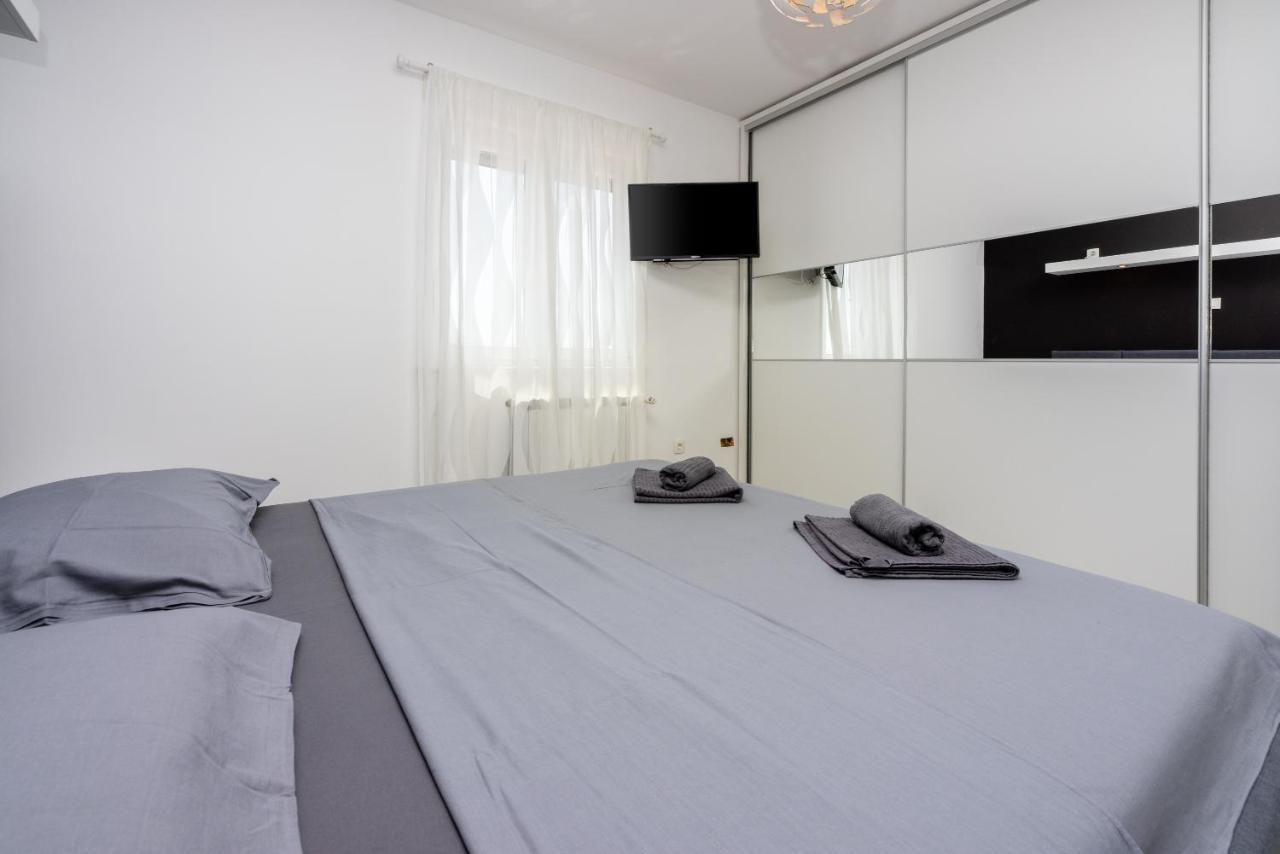 Apartments Luna 드라말리 외부 사진