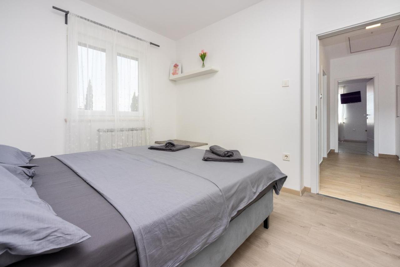 Apartments Luna 드라말리 외부 사진