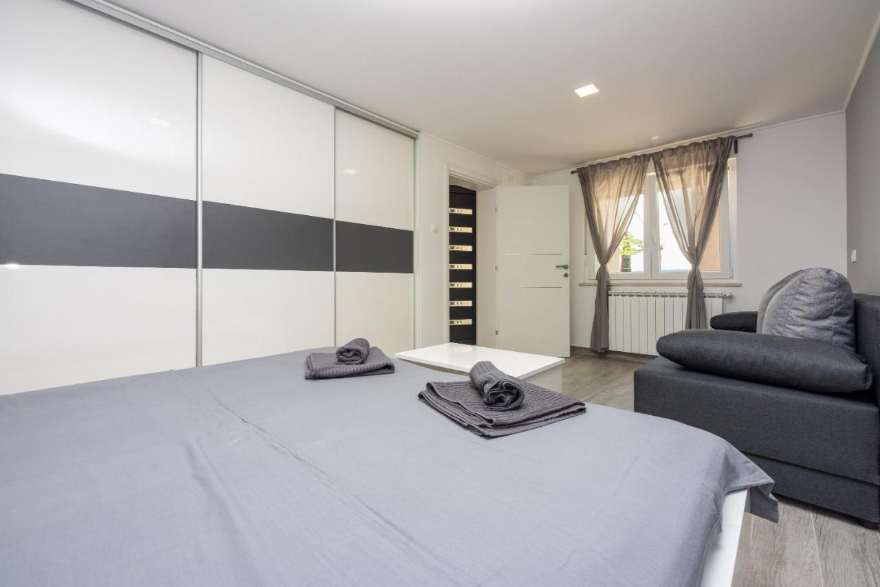 Apartments Luna 드라말리 외부 사진