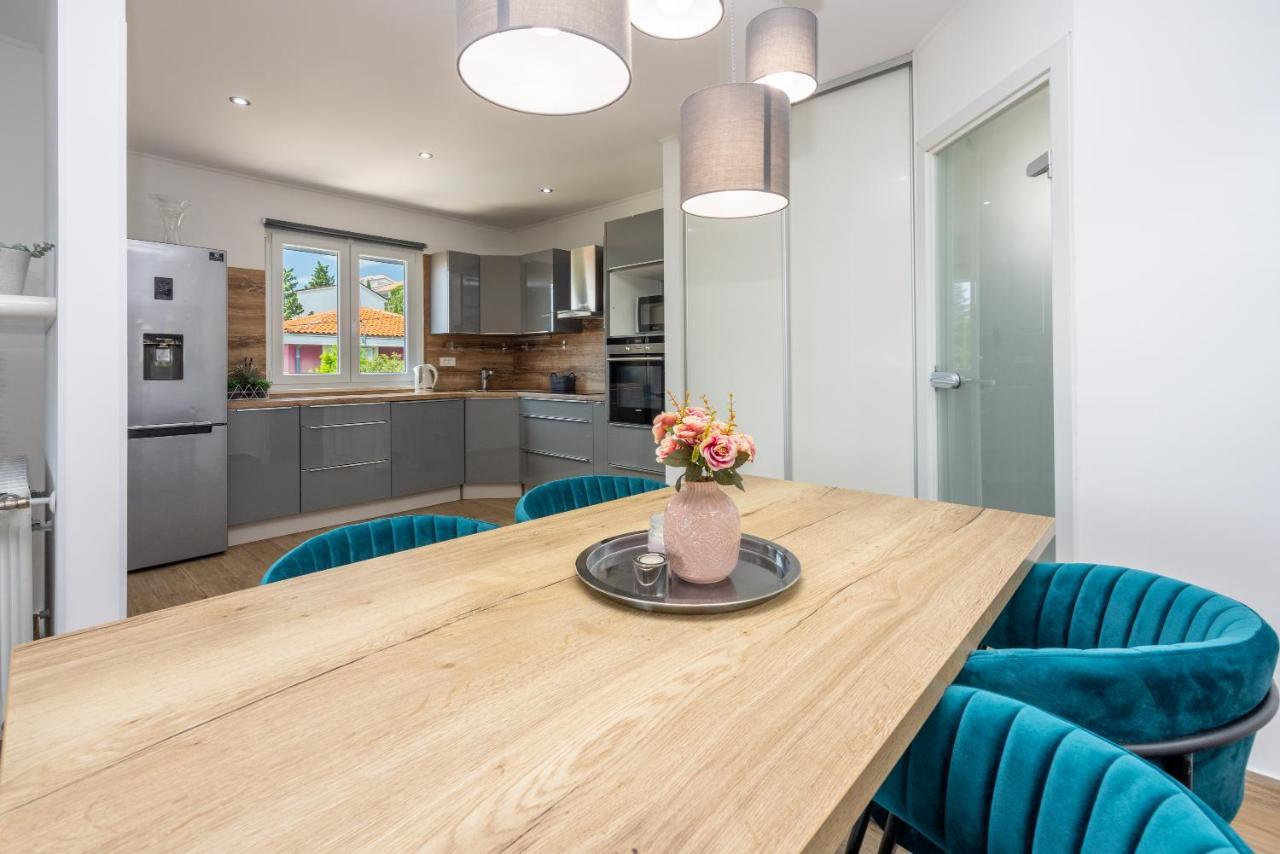 Apartments Luna 드라말리 외부 사진